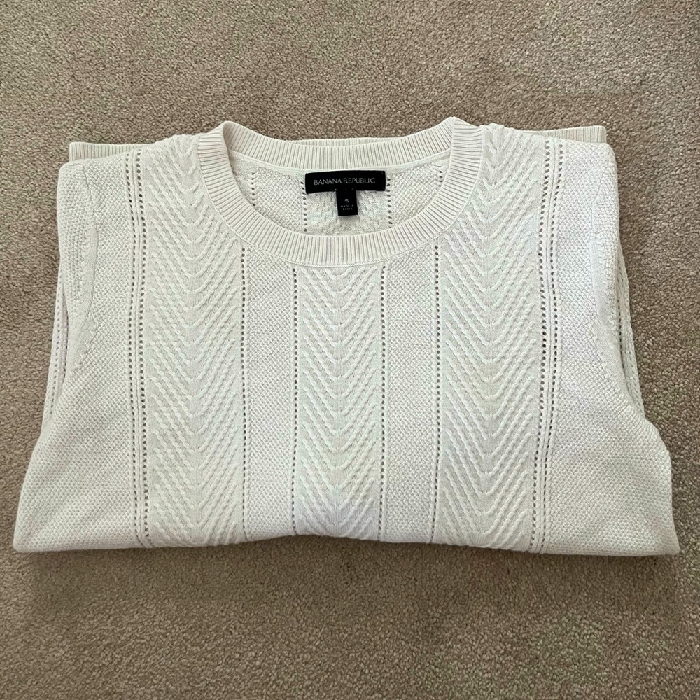 White Banana Republic Sweater